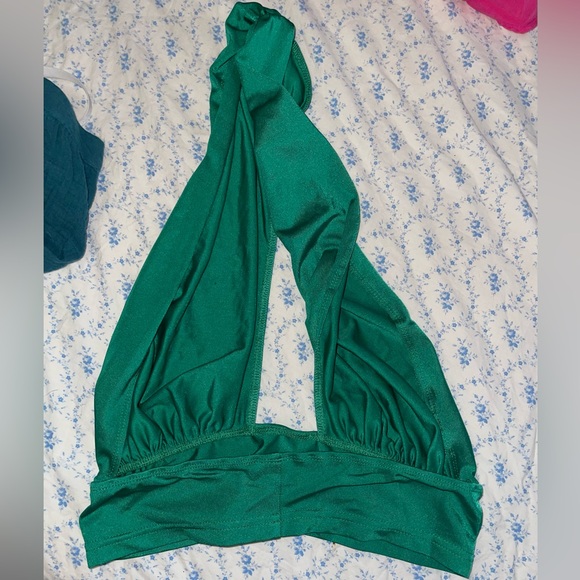 SHEIN halter crop top - Picture 2 of 3